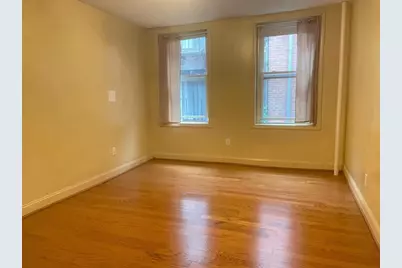 394 Riverway #4, Boston, MA 02115 - Photo 2