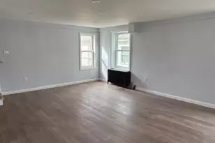 23 Murray St, North Adams, MA 01247 - Photo 14