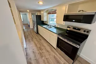 198 Main St, Sandwich, MA 02563 - Photo 12
