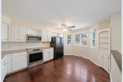 117 Tall Oaks Dr #I, Weymouth, MA 02190 - Photo 4