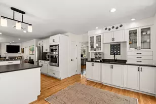 16 Beaver Pond Rd, Beverly, MA 01915 - Photo 14