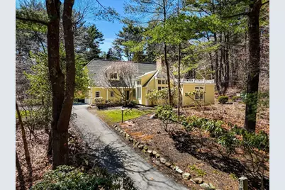 16 Beaver Pond Rd, Beverly, MA 01915 - Photo 2