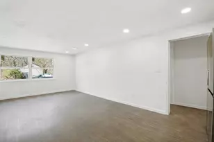 92 Summer St, Brockton, MA 02302 - Photo 4