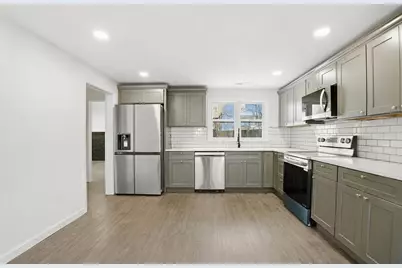 92 Summer St, Brockton, MA 02302 - Photo 2