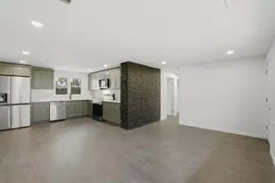 92 Summer St, Brockton, MA 02302 - Photo 6