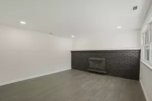 92 Summer St, Brockton, MA 02302 - Photo 10