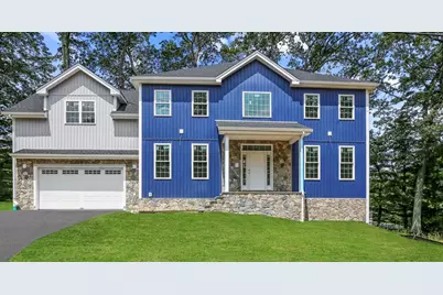 4 Barrows Rd, Worcester, MA 01609 - Photo 1