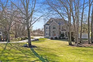 40 Fiorenza Dr, Wilmington, MA 01887 - Photo 2