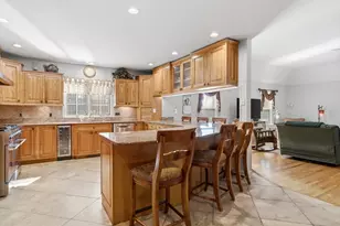 40 Fiorenza Dr, Wilmington, MA 01887 - Photo 4