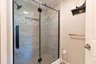 2902 Forest Park Dr, Auburn, MA 01501 - Photo 24