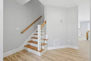 321 Winthrop St, Taunton, MA 02780 - Photo 22