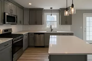 321 Winthrop St, Taunton, MA 02780 - Photo 10