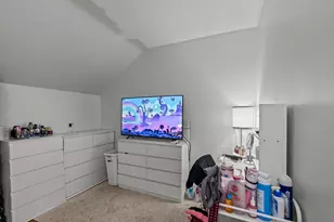 128 Cambridge St, Fall River, MA 02721 - Photo 34