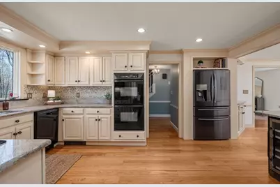 2 Cyr Circle, Andover, MA 01810 - Photo 10