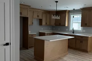 321 Winthrop St, Taunton, MA 02780 - Photo 2