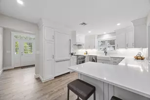 24 Cove St, Wareham, MA 02558 - Photo 4