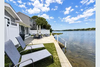 24 Cove St, Wareham, MA 02558 - Photo 1