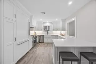 24 Cove St, Wareham, MA 02558 - Photo 8