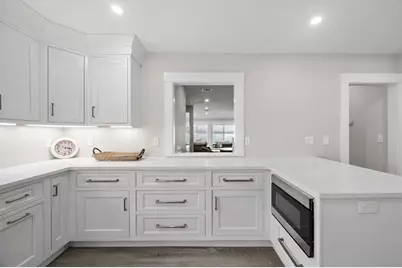 24 Cove St, Wareham, MA 02558 - Photo 6