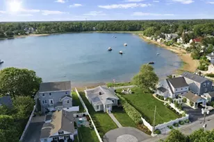 24 Cove St, Wareham, MA 02558 - Photo 32