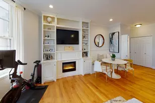 27 Bowdoin St, Boston, MA 02114 - Photo 16