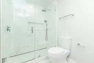 39 A St, Boston, MA 02127 - Photo 12