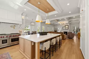 1 Tuttle Ln, Lynnfield, MA 01940 - Photo 4