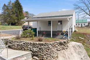 40 Providence St, Uxbridge, MA 01569 - Photo 28