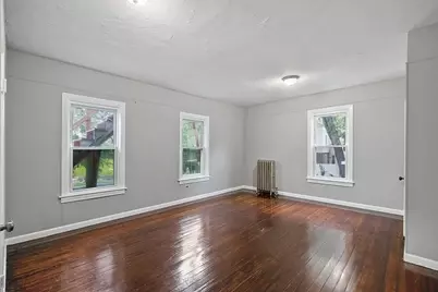 113 Spruce St, Leominster, MA 01453 - Photo 6