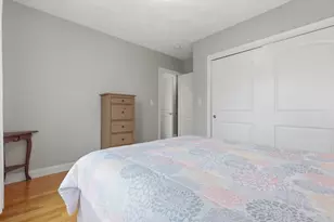 36 Pleasant St, Stoneham, MA 02180 - Photo 24