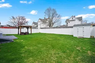 56 Thaddeus St, Chicopee, MA 01020 - Photo 6