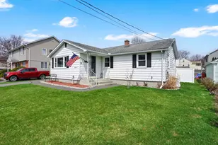 56 Thaddeus St, Chicopee, MA 01020 - Photo 2