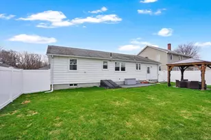 56 Thaddeus St, Chicopee, MA 01020 - Photo 32