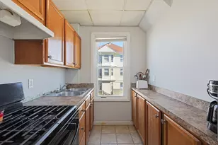 464 Birch St, Fall River, MA 02724 - Photo 8