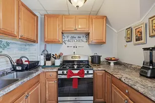 464 Birch St, Fall River, MA 02724 - Photo 18