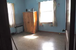 52 Marguerite St, Chicopee, MA 01020 - Photo 8