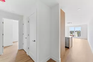 1035 Commonwealth Ave, Boston, MA 02215 - Photo 6