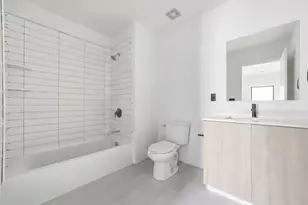 1035 Commonwealth Ave, Boston, MA 02215 - Photo 8