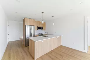1035 Commonwealth Ave, Boston, MA 02215 - Photo 2