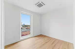 1035 Commonwealth Ave, Boston, MA 02215 - Photo 14