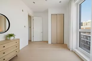 1035 Commonwealth Ave, Boston, MA 02215 - Photo 10