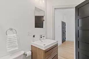 43 Wordsworth St, Boston, MA 02128 - Photo 16