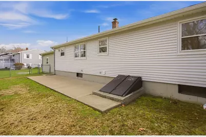 53 Butternut Rd, Somerset, MA 02726 - Photo 32