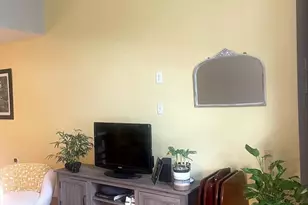 80 Beaumont St, Boston, MA 02124 - Photo 8