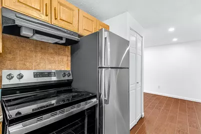 135 Grove Street #135, Rockland, MA 02370 - Photo 2