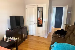 16 Hudson St, Woburn, MA 01801 - Photo 12