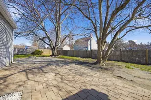 534 Hogg Memorial Dr, Whitman, MA 02382 - Photo 26