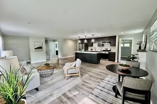 534 Hogg Memorial Dr, Whitman, MA 02382 - Photo 10