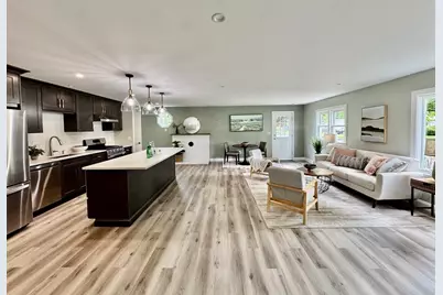 534 Hogg Memorial Dr, Whitman, MA 02382 - Photo 6