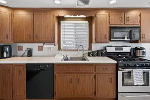 4 Park River St, Needham, MA 02494 - Photo 18